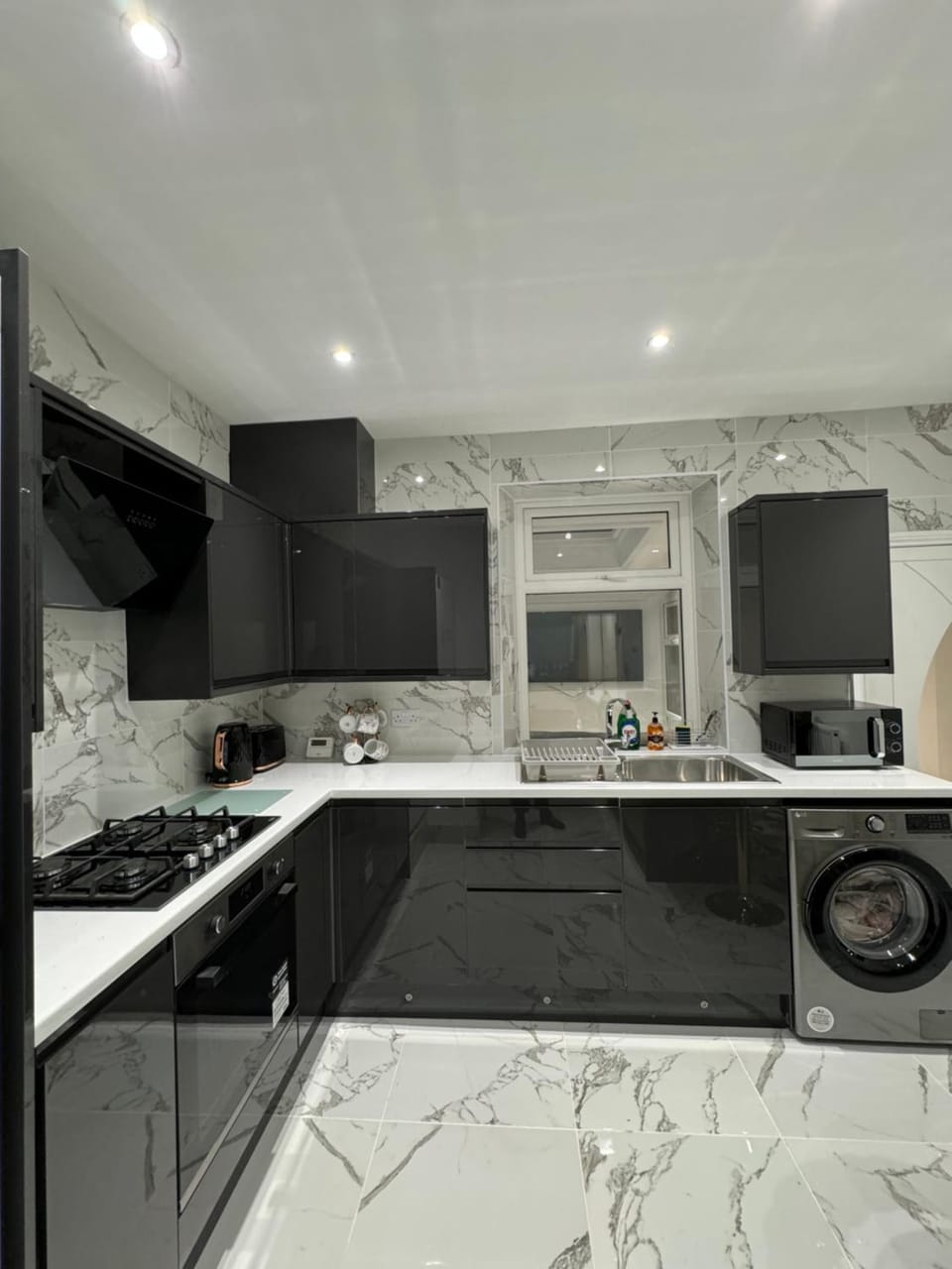 Kitchen or kitchenette, dishwasher, minibar, pet friendly, stove, washing machine, dryer