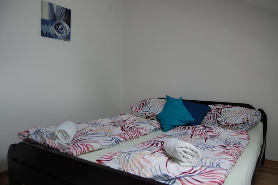 Rooms Hiša Divino Bed and Breakfast in Slovenia