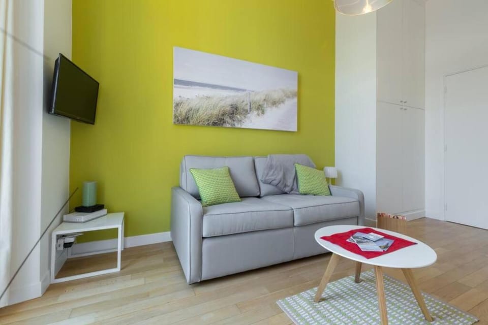 MASSENA 33 - Cosy Studio City Center Apartment in Nice