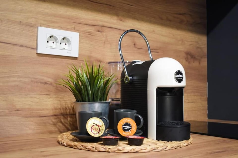 Coffee/tea facilities, Kitchen or kitchenette