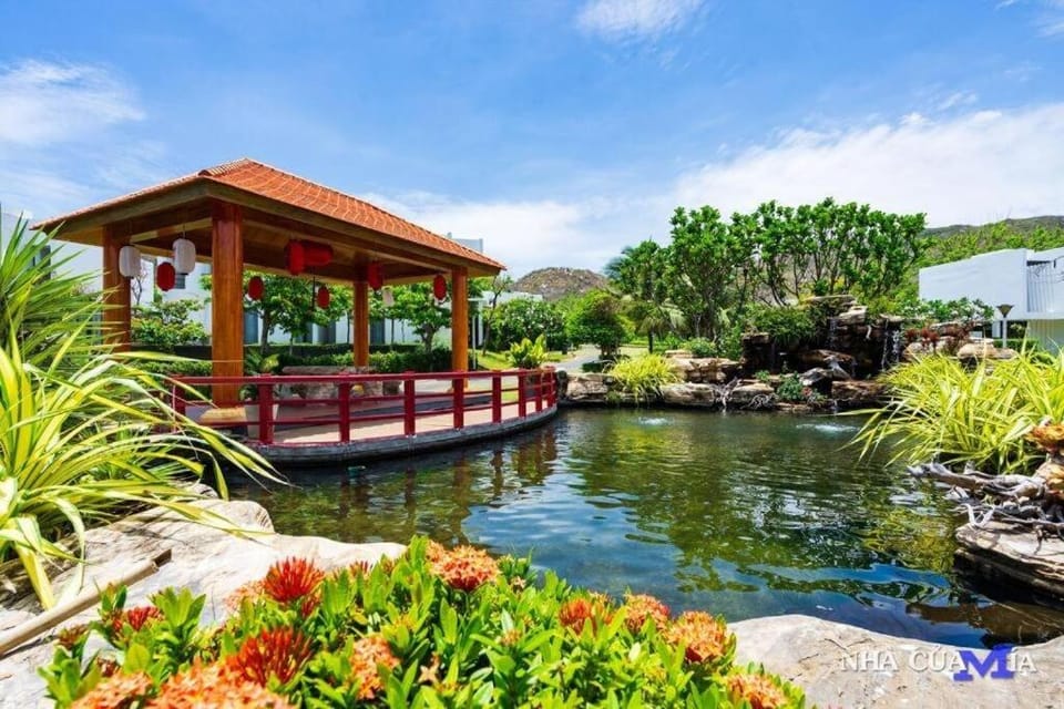 Villa biển Oceanami B805 - Ô tô đậu trước cửa nhà Villa in Ba Ria - Vung Tau