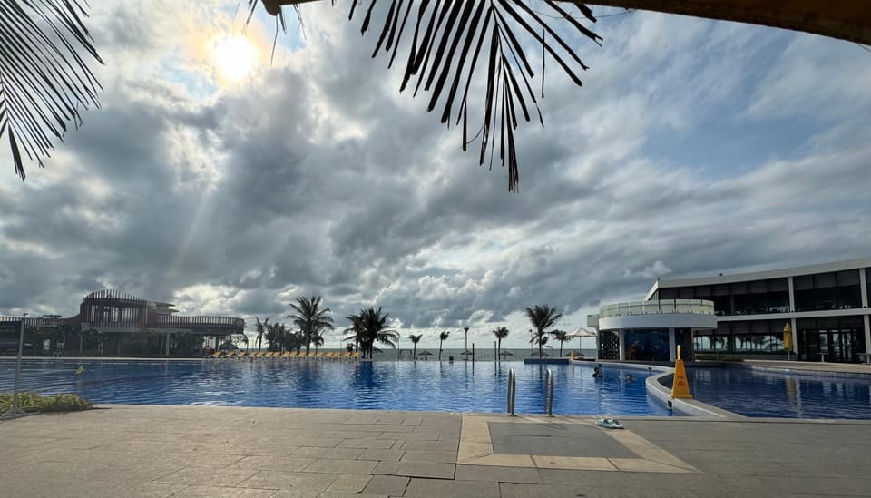 Villa biển Oceanami B805 - Ô tô đậu trước cửa nhà Villa in Ba Ria - Vung Tau