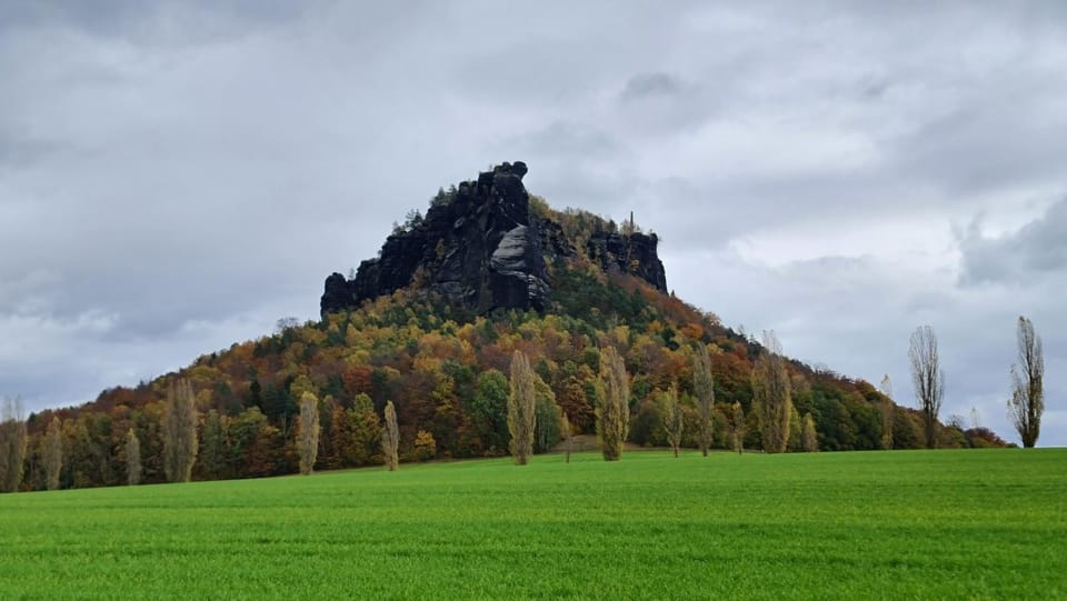 Nearby landmark, Natural landscape