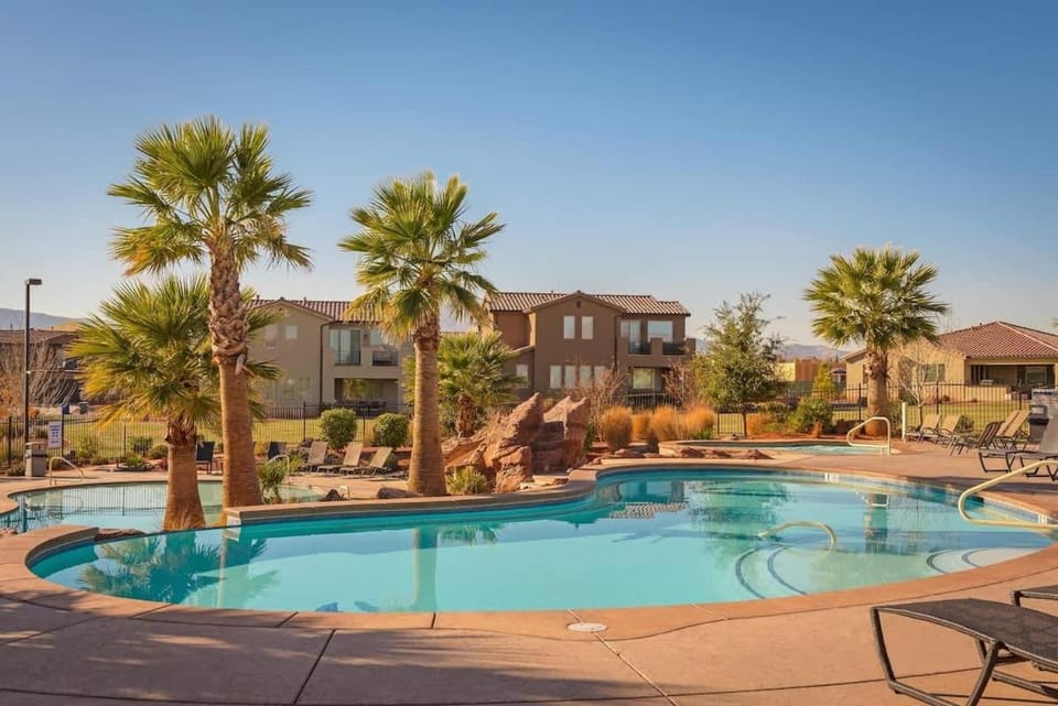 1| Canyonlands in St George with Rare Landscape View House in Santa Clara
