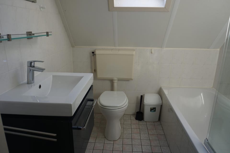 Toilet, Bathroom, Bath