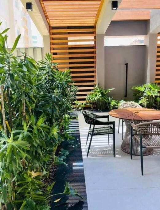 Infinity Tower Flat - 1403 Apartment in Porto Belo