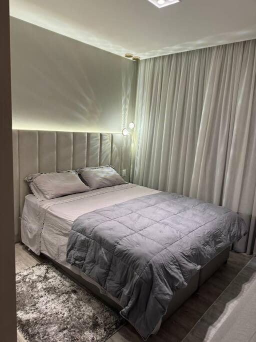 Infinity Tower Flat - 1403 Apartment in Porto Belo