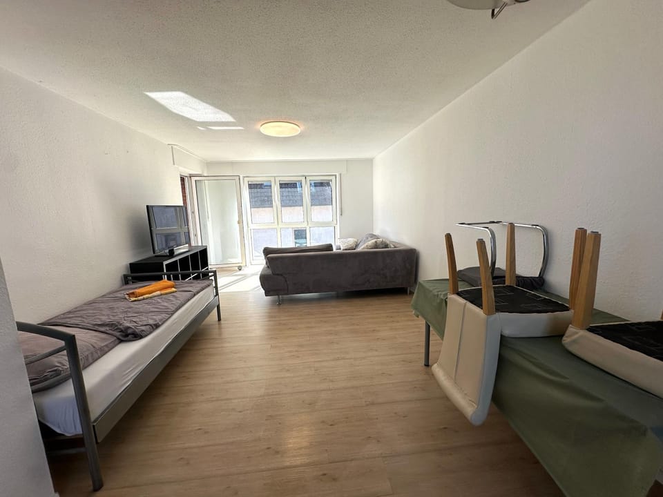 Großes 2-Zimmer Apartment mit TV, Wifi Apartment in North Rhine-Westphalia