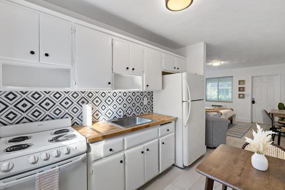 Charming cozy studio @ Lake Ridge Apartment in Fort Lauderdale
