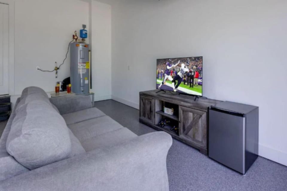 TV and multimedia, Seating area