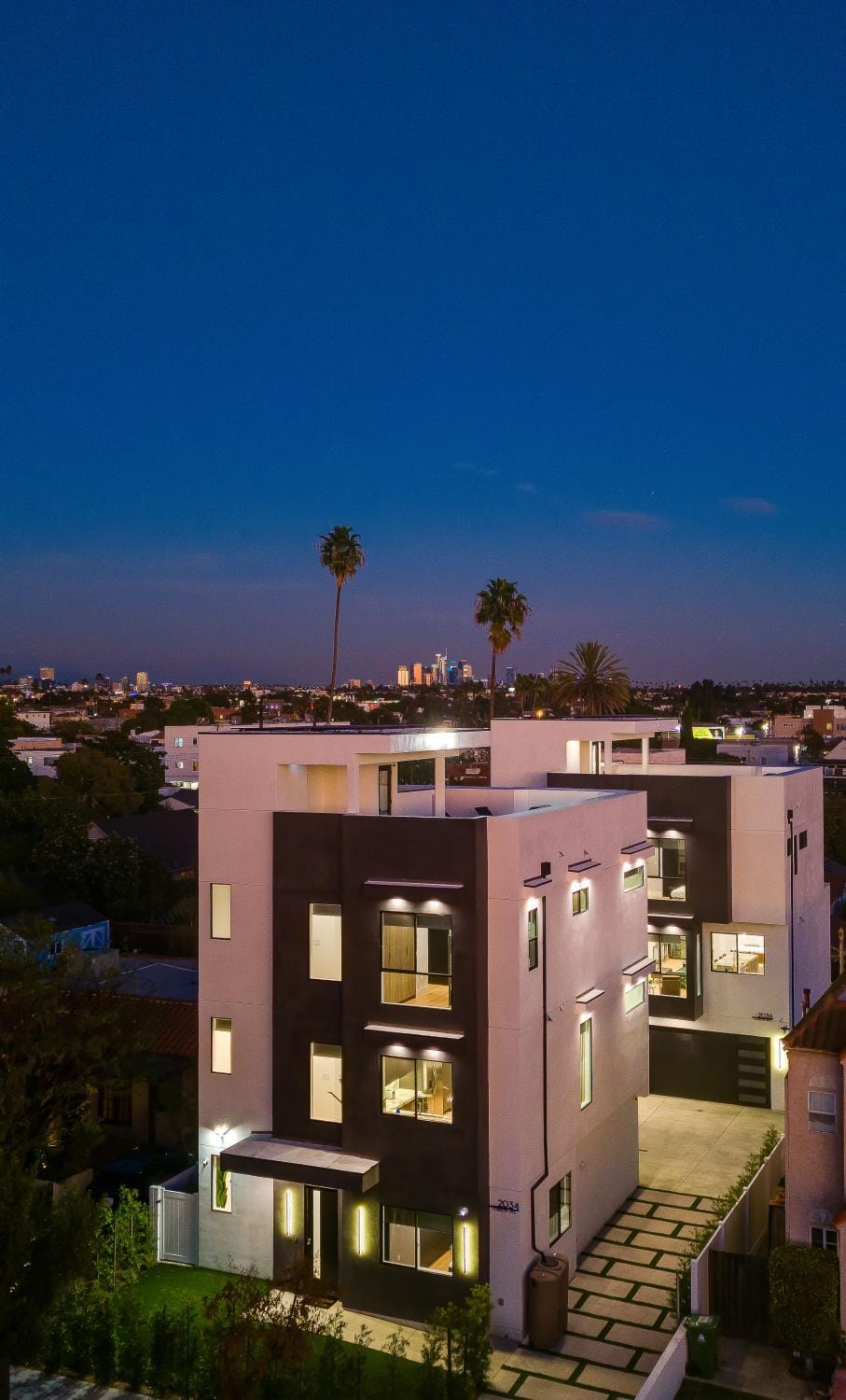 Property building, Night, Balcony/Terrace, City view