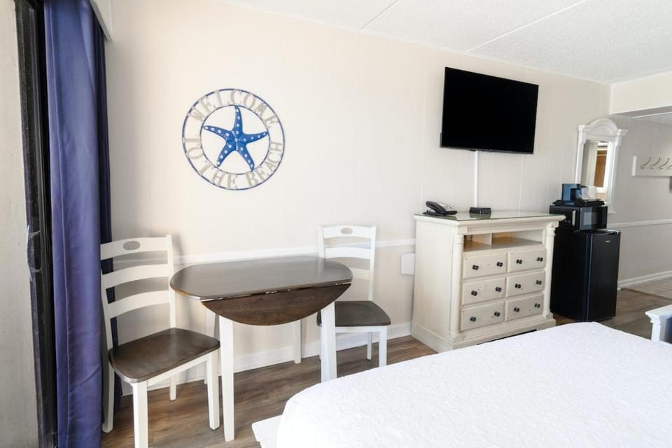Sandy Shores Oceanfront Tower Room 5th Floor Apartment in South Carolina