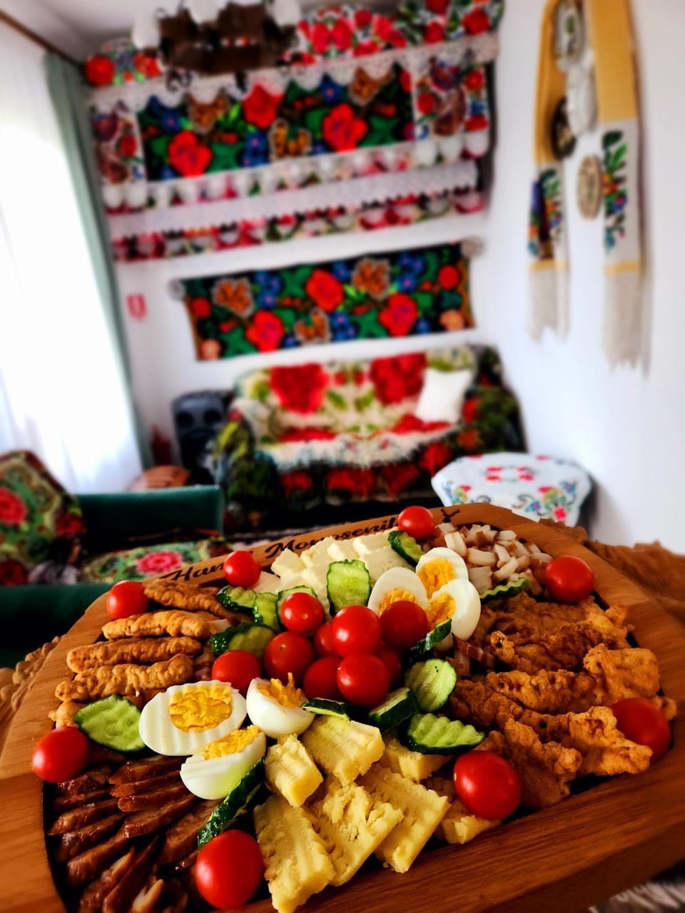 Pensiunea Hanul Morosenilor Bed and Breakfast in Romania