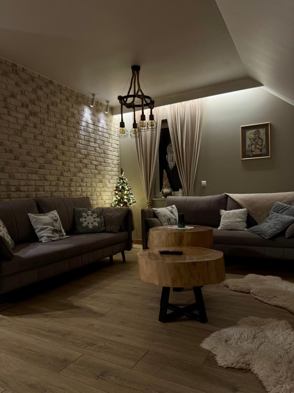 Living room, Seating area