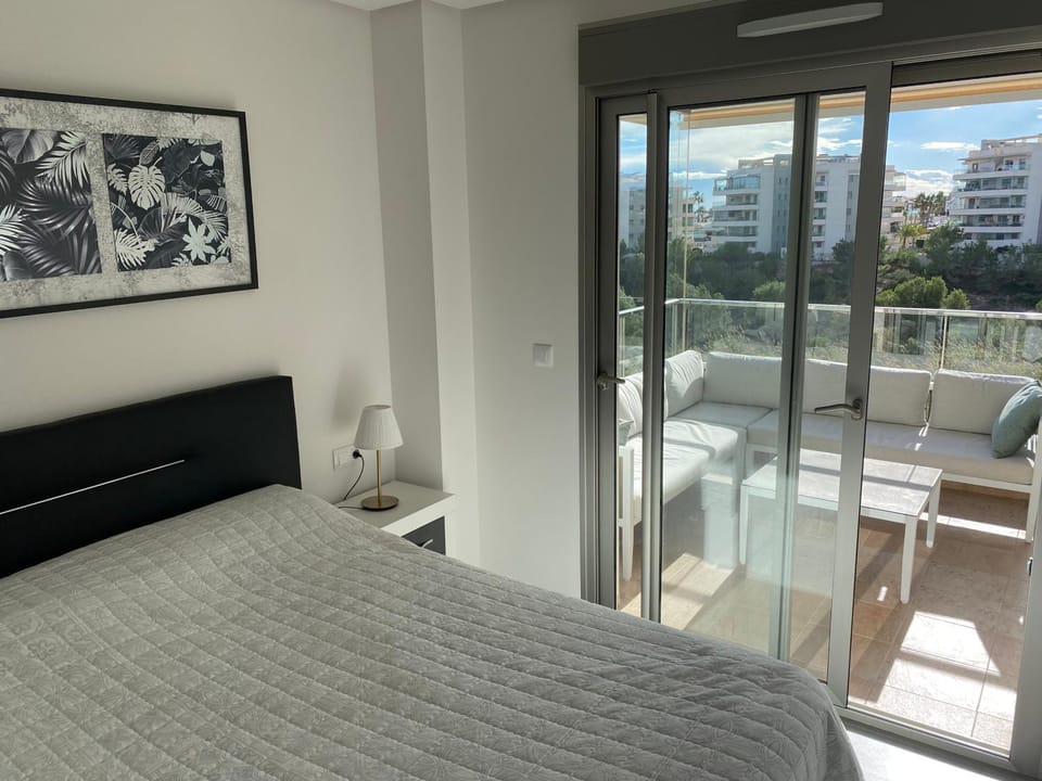 Bed, View (from property/room), Balcony/Terrace, Bedroom