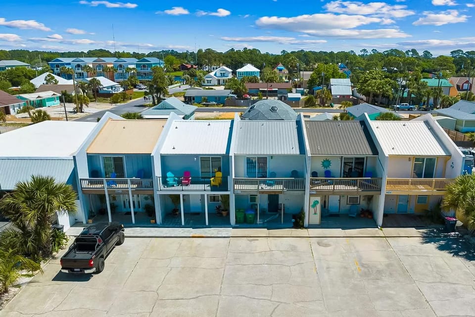 Panhandle Luxury D House in Lower Grand Lagoon