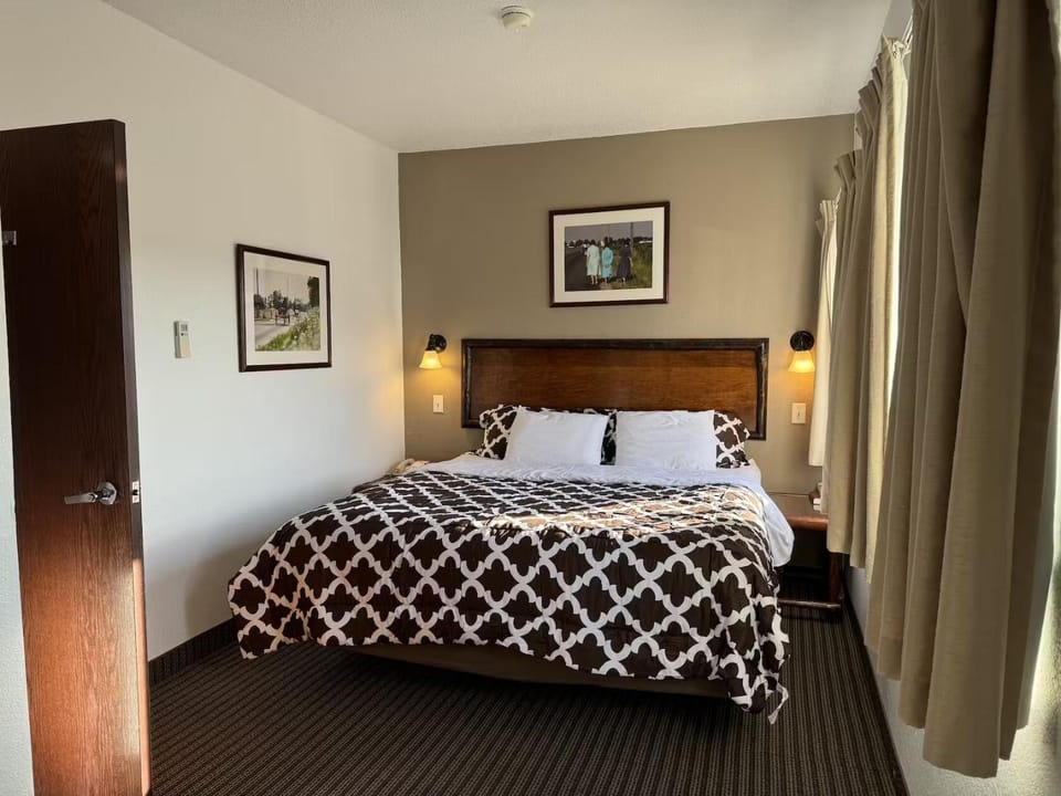 Clock Tower Inn Hotel in Indiana