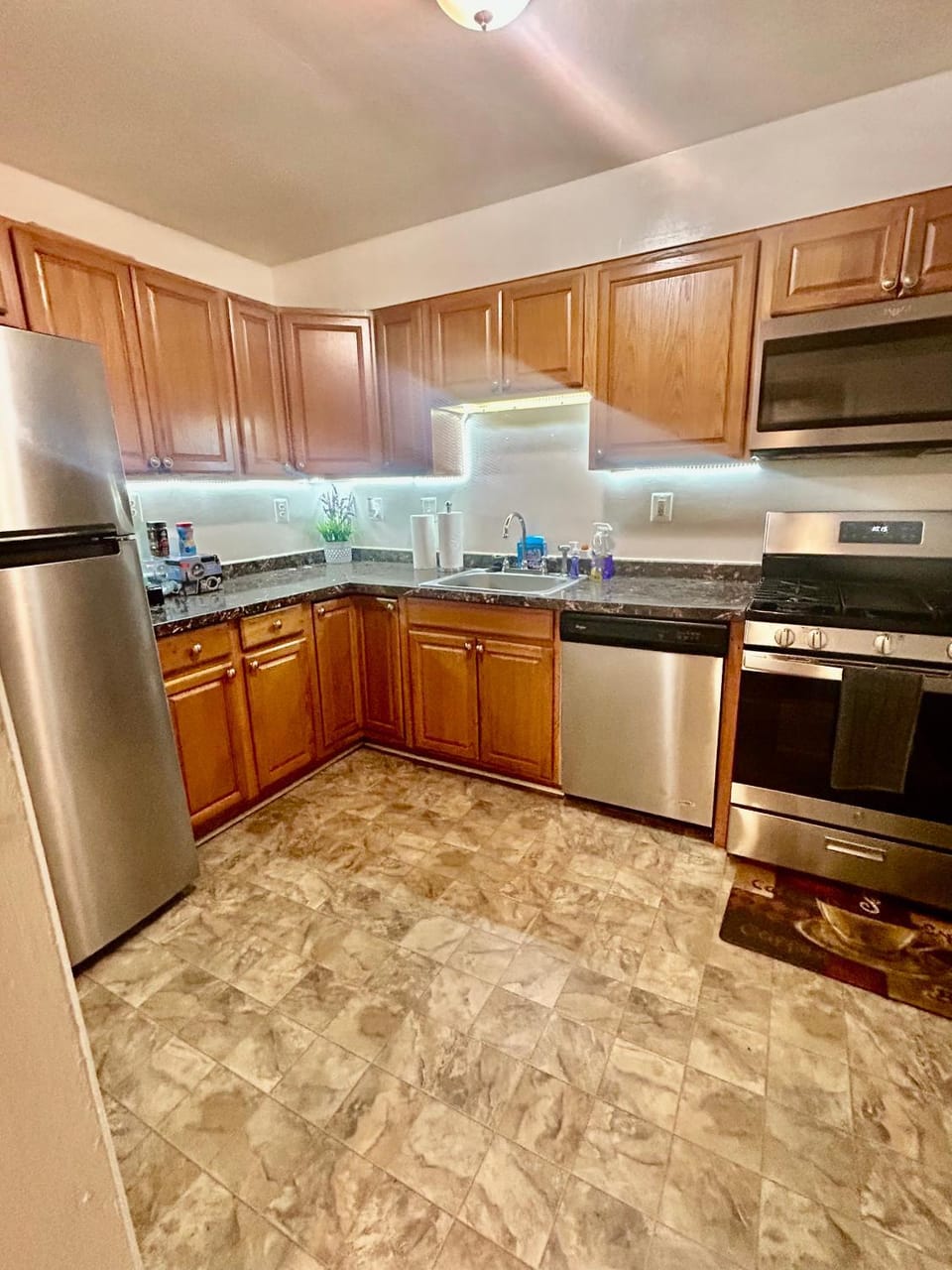 3BR W/ BASEMENT HOME 'THE LION’S DEN' House in District of Columbia