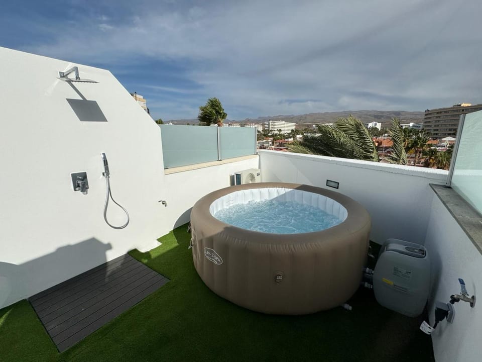 Hot Tub