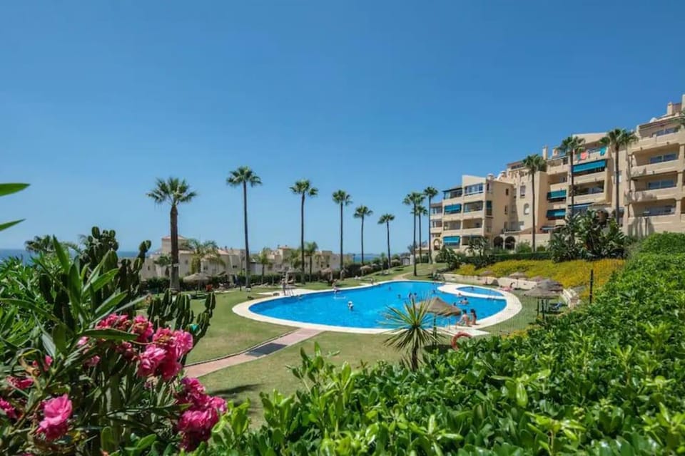 Costa del sol 4/5p with pool & 3' away from beach Apartment in Benalmadena