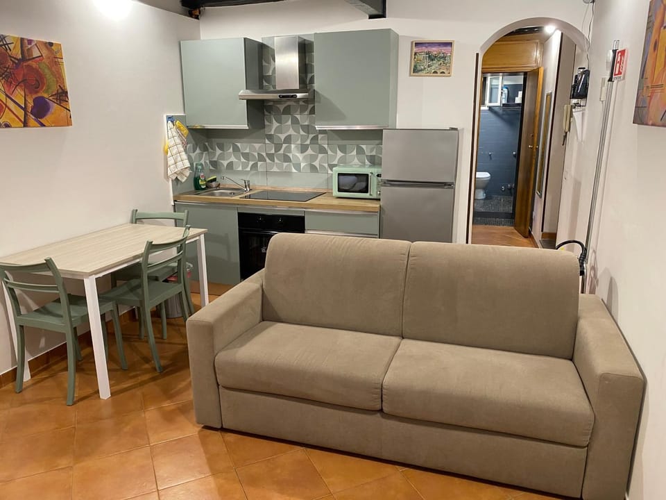 Kitchen or kitchenette, Living room, Dining area, microwave, oven, stove