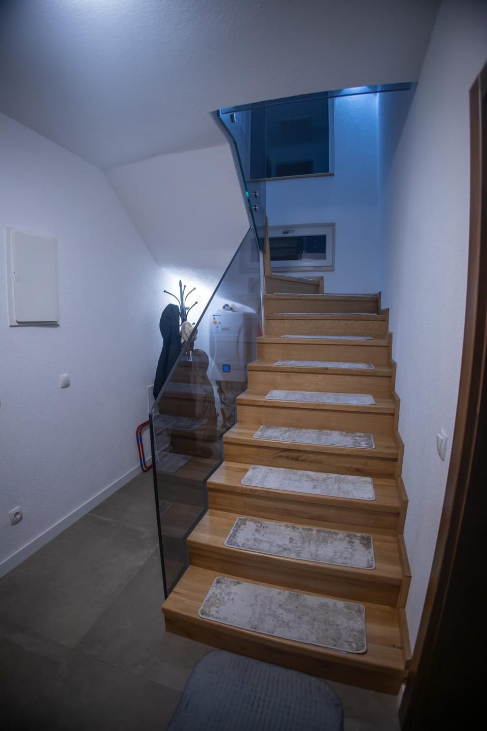 Villa Noar, Cozy 4BR Mountain w, Fireplace, Lake View, Brezovicë Villa in North Macedonia