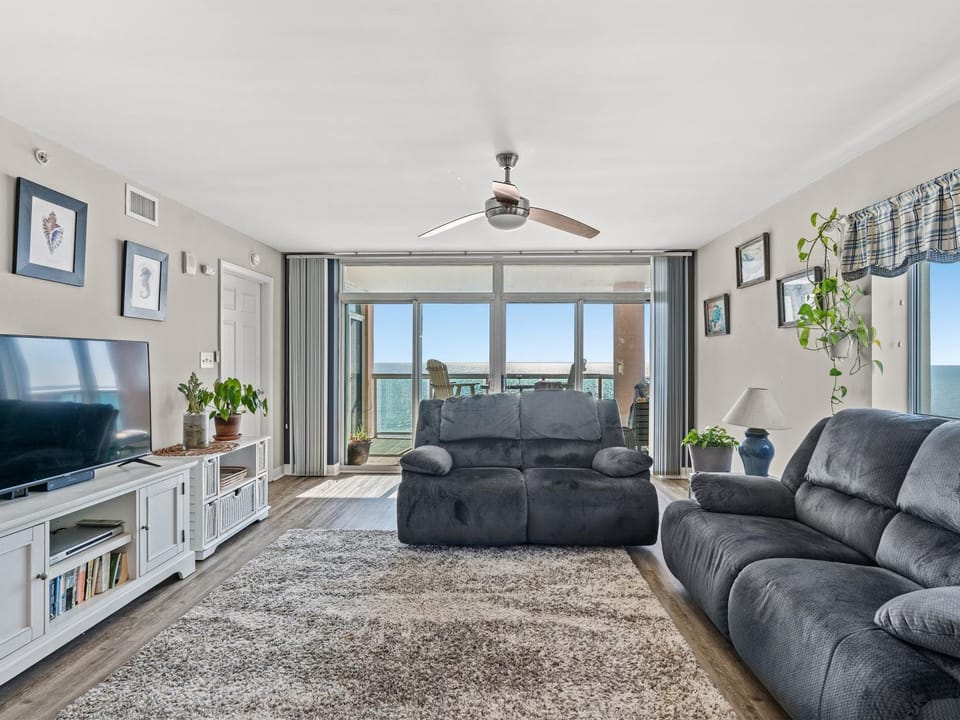 TV and multimedia, Balcony/Terrace, Living room, Seating area, Sea view