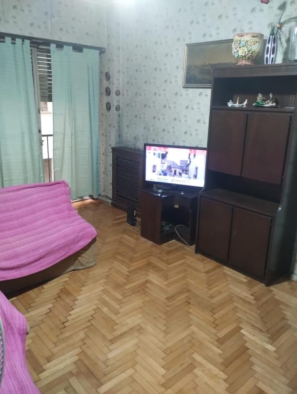 TV and multimedia, locker