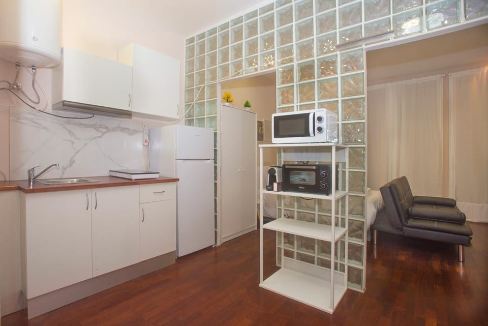 Coffee/tea facilities, Kitchen or kitchenette, minibar, pet friendly