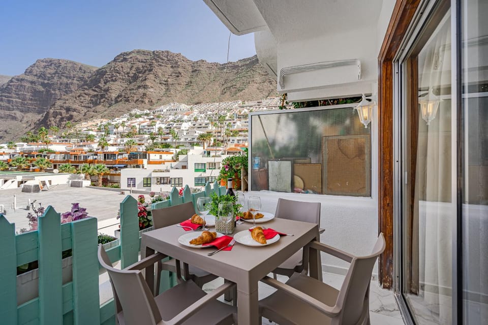Apartment in Los Gigantes with beautiful views Apartment in Acantilados de Los Gigantes