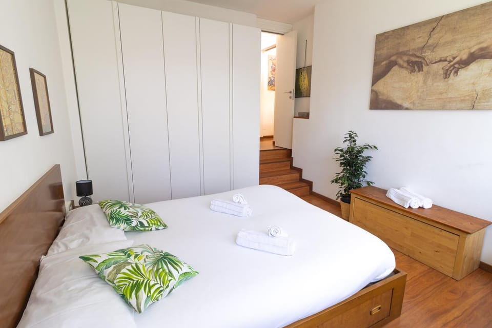 Bed, Photo of the whole room, Bedroom, towels, wardrobe