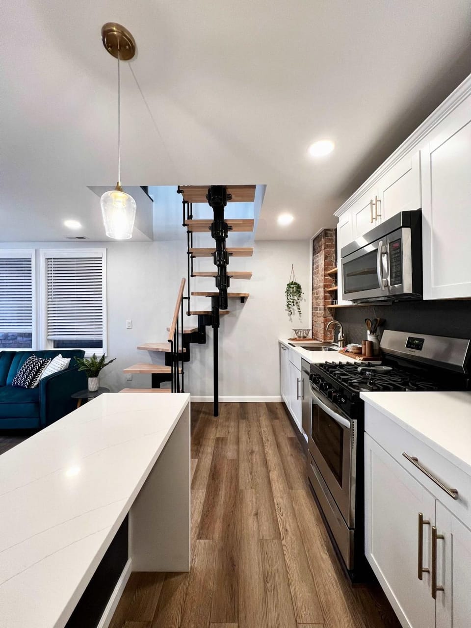 Rivertown Retreat in Downtown Verona Apartment in Allegheny River