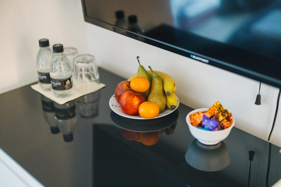 Brixton Village Flat- Private En-suite double bedroom Vacation rental in London Borough of Southwark