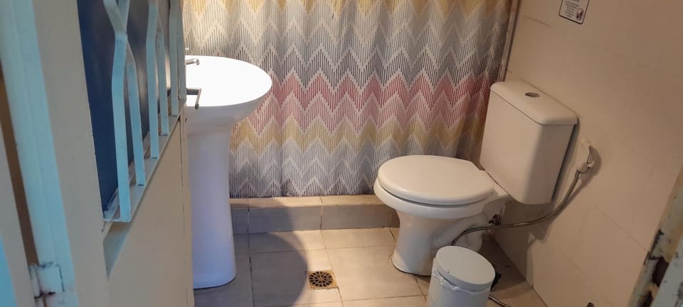 Shower, Bathroom, bidet
