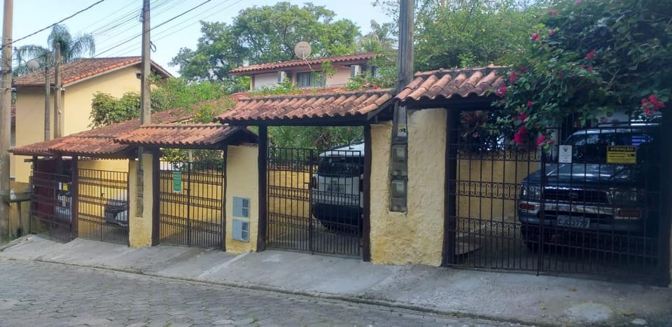Property building, Street view, Parking