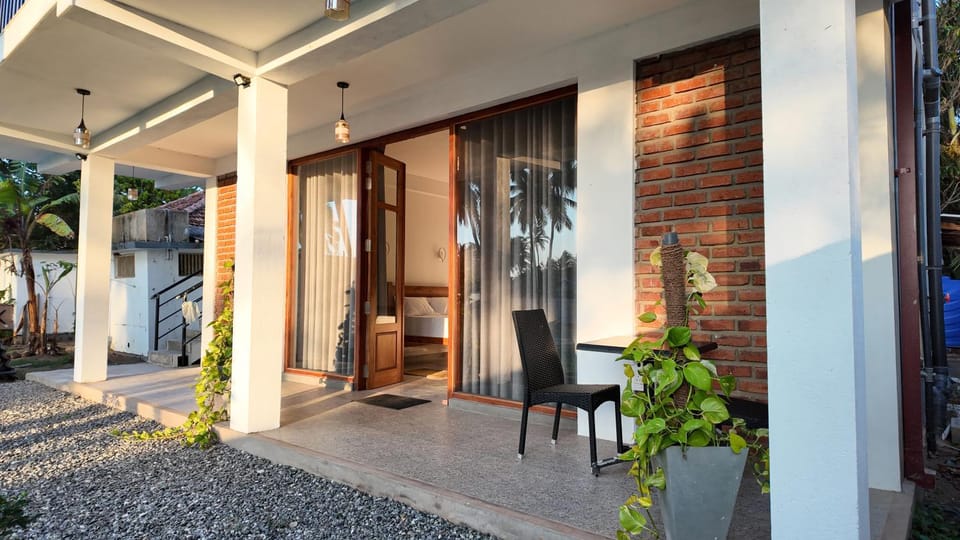 Euro star holiday inn Bed and Breakfast in Sri Lanka