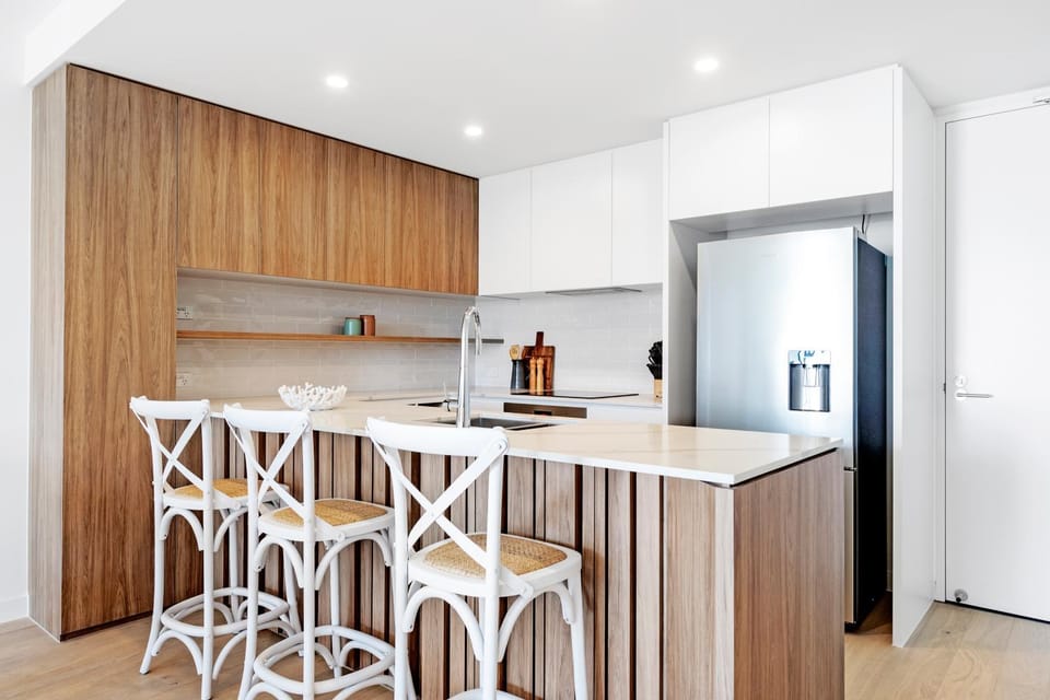 Photo of the whole room, Seating area, kitchen