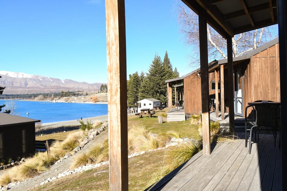 Lakes Edge Holiday Park Campground/ 
RV Resort in Lake Tekapo