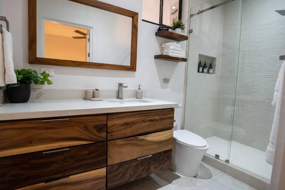 Modern condo with stunning ocean views in Samara House in Samara