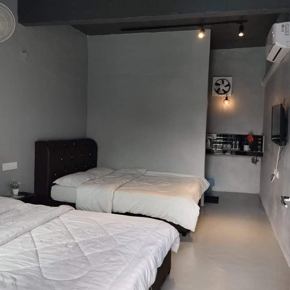 Adana Homestay & Pool Bed and Breakfast in Kedah
