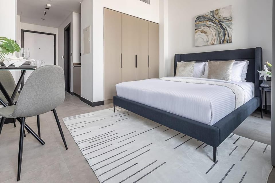 Bed, Living room, Dining area, wardrobe