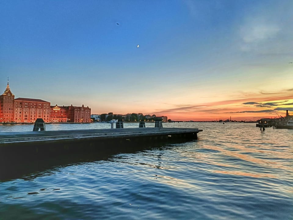 Nearby landmark, Day, Sunset