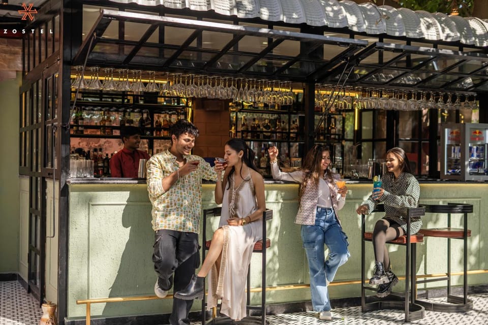 Restaurant/places to eat, Lounge or bar, Drinks