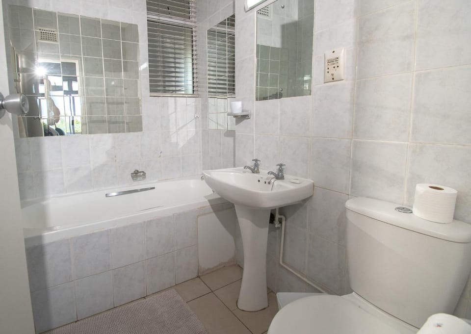 Toilet, Bathroom, Bath, towels