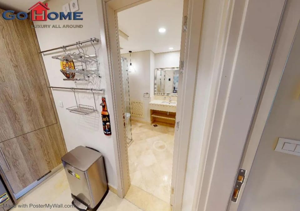 Shower, Bathroom, towels