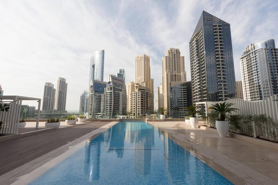 Stella Maris High Floor,Stunning Skyline Views Apartment in Dubai