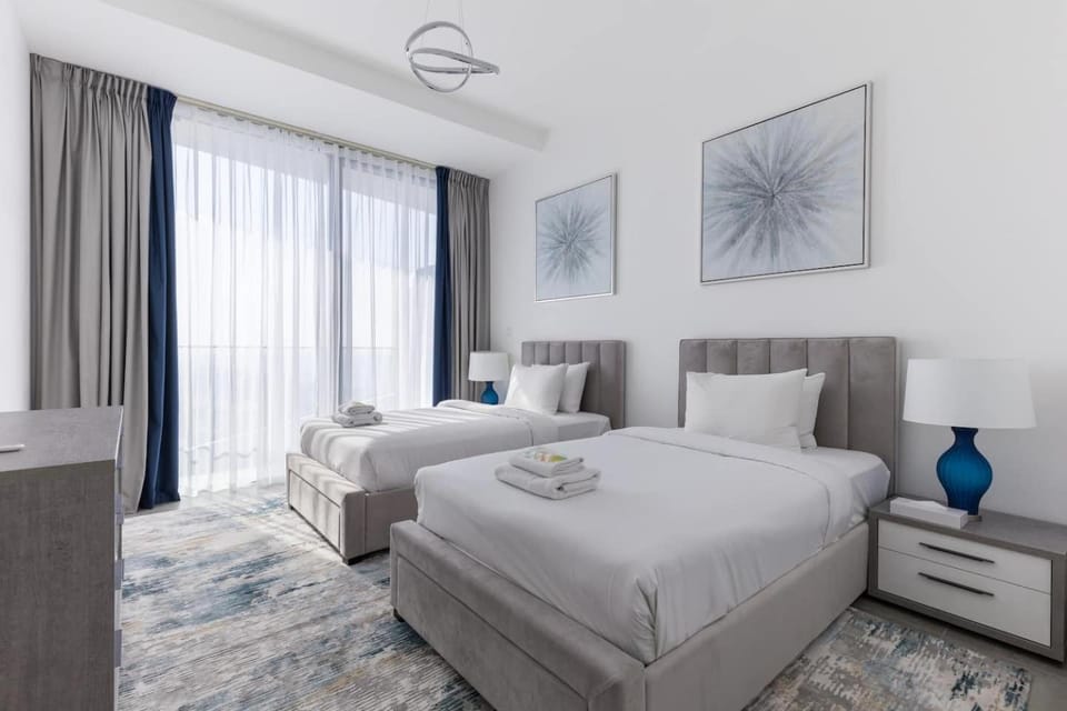 Stella Maris High Floor,Stunning Skyline Views Apartment in Dubai