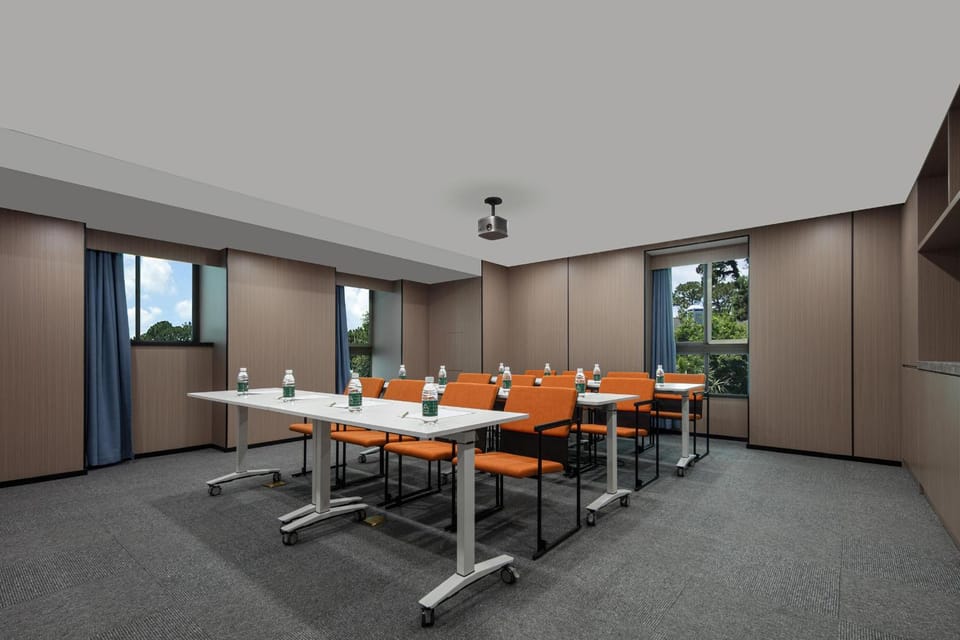 Meeting/conference room