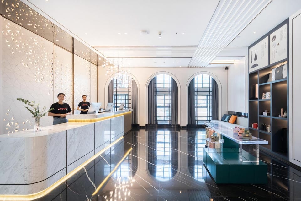Atour Hotel Guang Zhou Railways Station South Vanke Center Hotel in Guangzhou