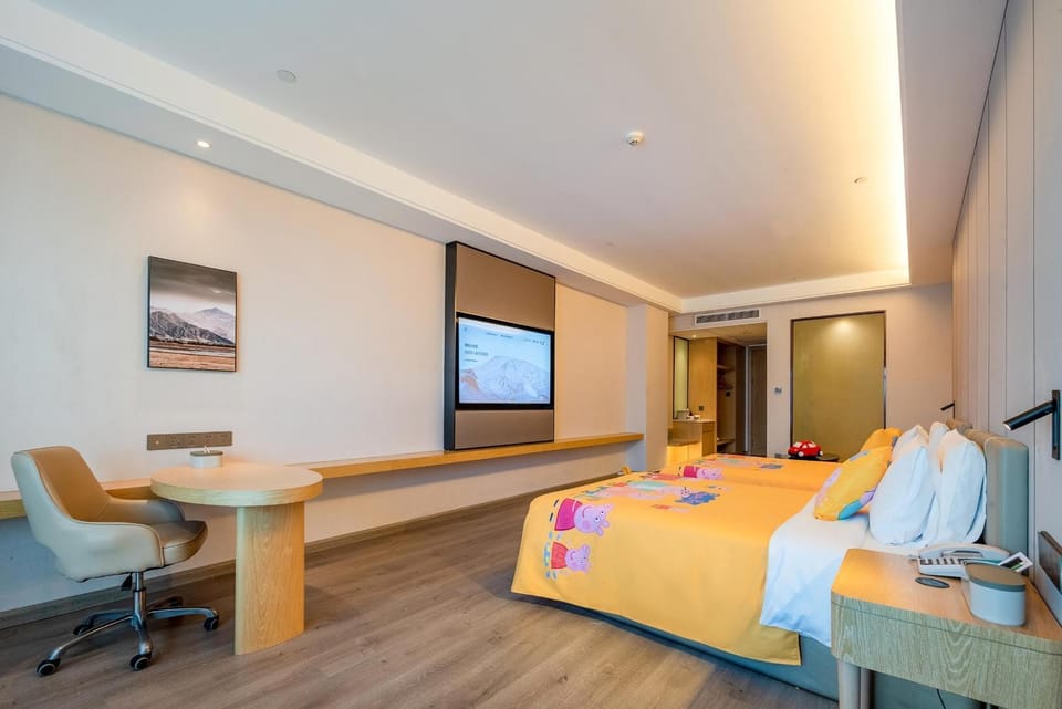 Atour X Hotel Shenzhen Baoan Airport Aviation City Hotel in Shenzhen